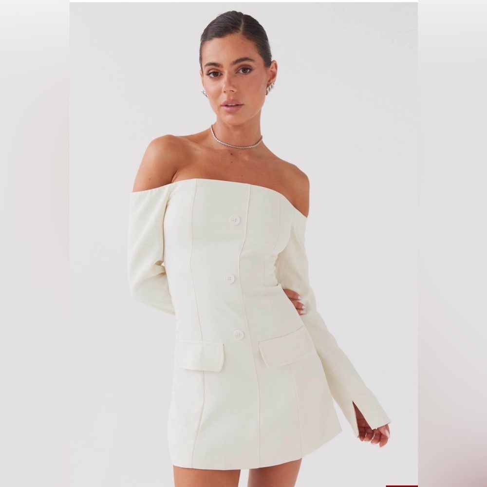 Peppermayo Exclusive Dominique Blazer Mini Dress
Size 12